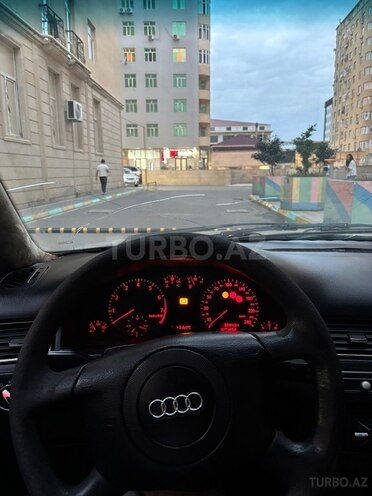 Audi A6 1998, 320,434 km - 1.8 l - Bakı