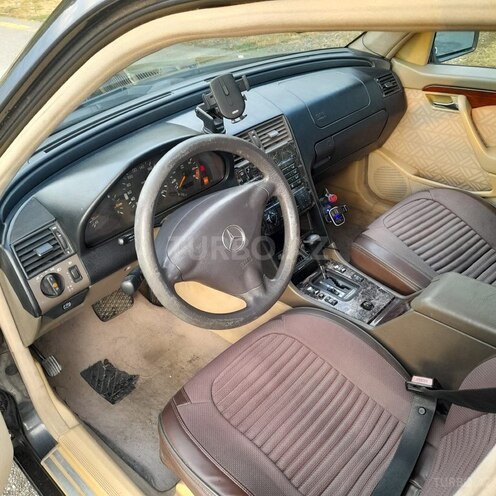 Mercedes C 180 1995, 268,607 km - 1.8 л - Bakı