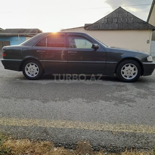 Mercedes C 180 1995, 268,607 km - 1.8 л - Bakı