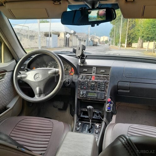 Mercedes C 180 1995, 268,607 km - 1.8 л - Bakı