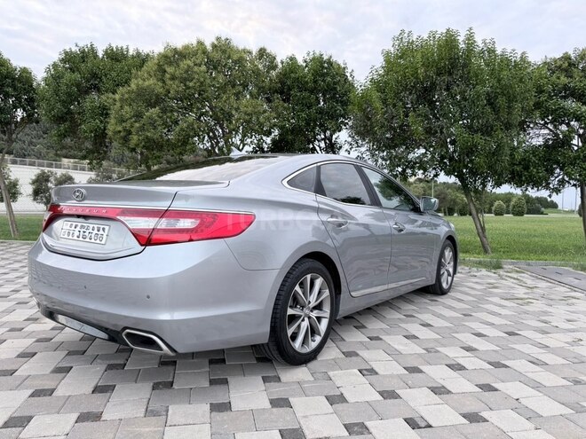 Hyundai Grandeur 2015, 138,350 km - 2.2 л - Bakı