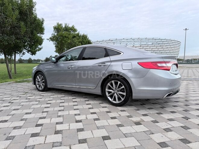 Hyundai Grandeur 2015, 138,350 km - 2.2 л - Bakı