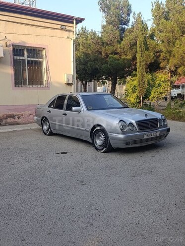 Mercedes E 230 1997, 417,000 km - 2.3 l - Bakı