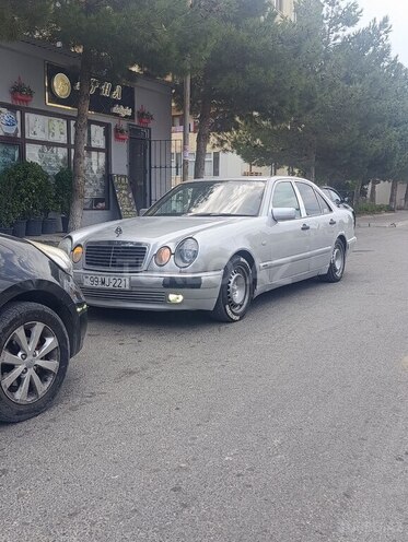 Mercedes E 230 1997, 417,000 km - 2.3 l - Bakı