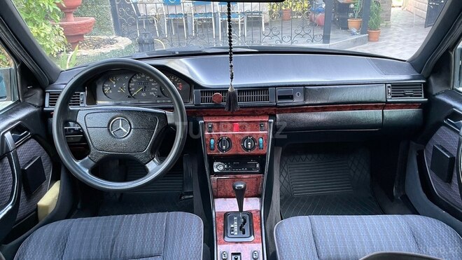 Mercedes 230 E 1993, 400,000 km - 2.3 l - Bakı