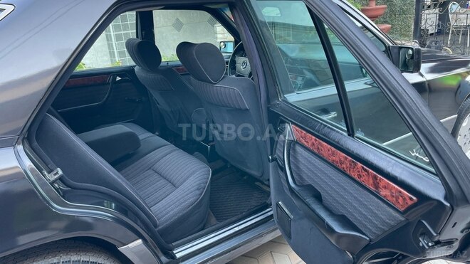 Mercedes 230 E 1993, 400,000 km - 2.3 l - Bakı