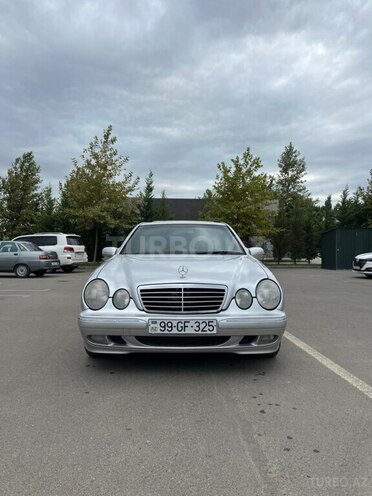 Mercedes E 200 2000, 360,000 km - 2.0 l - Salyan