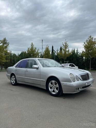 Mercedes E 200 2000, 360,000 km - 2.0 l - Salyan
