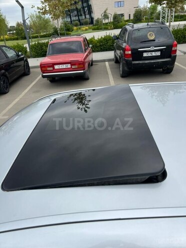 Mercedes E 200 2000, 360,000 km - 2.0 l - Salyan