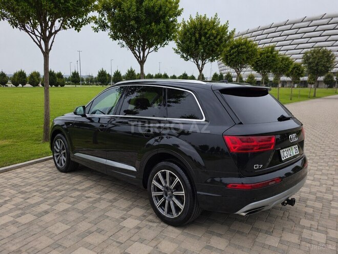 Audi Q7 2019, 185,000 km - 2.0 l - Bakı
