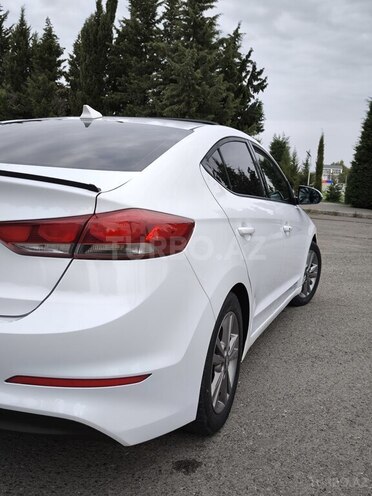 Hyundai Elantra 2018, 111,000 km - 2.0 l - Astara