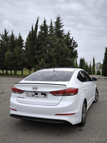 Hyundai Elantra 2018, 111,000 km - 2.0 l - Astara