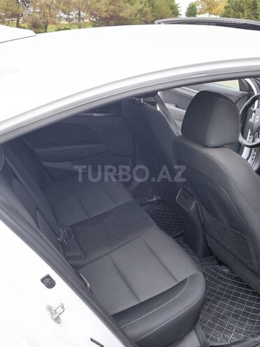 Hyundai Elantra 2018, 111,000 km - 2.0 l - Astara