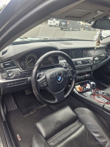 BMW  2011, 403,000 km - 2.0 l - Bakı