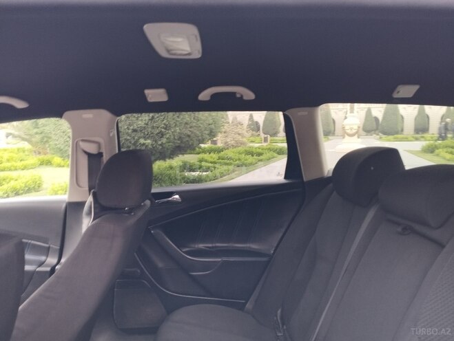 Volkswagen Passat 2005, 460,000 km - 1.6 л - Gəncə