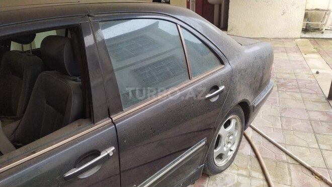 Mercedes E 320 4MATIC 1999, 320,000 km - 3.2 l - Bakı