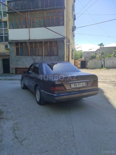 Mercedes  1993, 400,000 km - 2.0 l - Mingəçevir