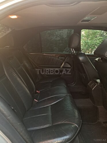 Mercedes E 230 1995, 303,000 km - 2.3 l - Bakı