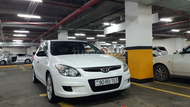 Hyundai i30 2010, 235,000 km - 1.4 л - Gəncə