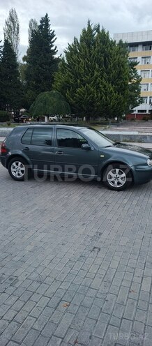 Volkswagen Golf 1999, 360,000 km - 2.0 l - Şəki