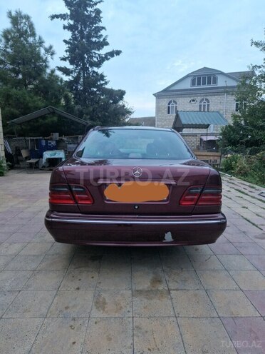Mercedes E 220 2001, 475,000 km - 2.2 l - Beyləqan