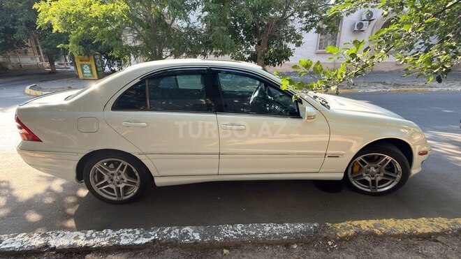 Mercedes C 230 2005, 180,000 km - 2.5 л - Sumqayıt