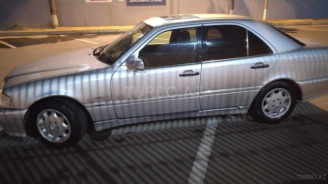 Mercedes C 220 1995, 250,000 km - 2.2 л - Bakı