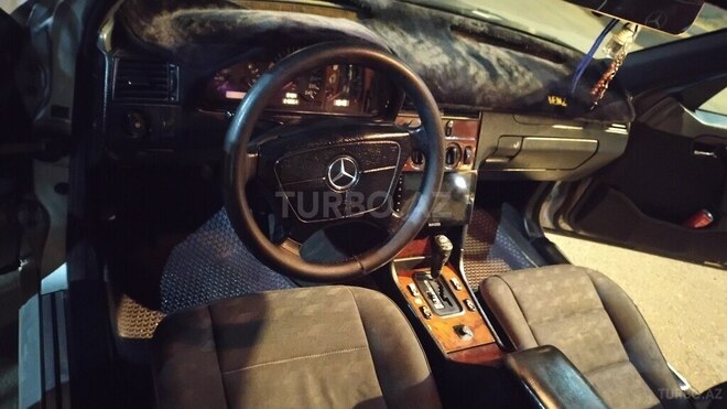 Mercedes C 220 1995, 250,000 km - 2.2 л - Bakı
