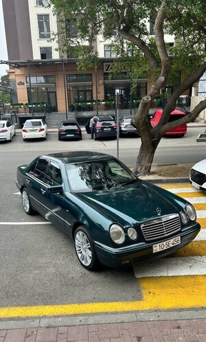 Mercedes E 230 1996, 387,579 km - 2.3 л - Bakı