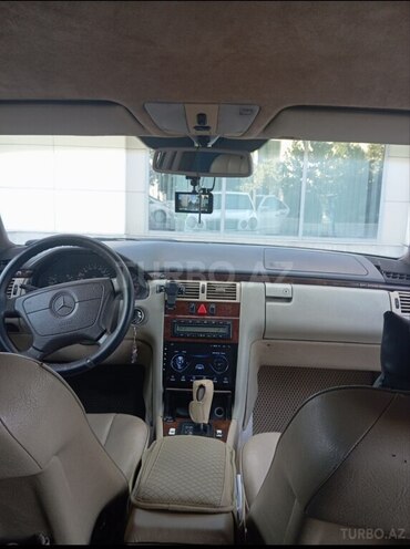 Mercedes E 230 1995, 455,000 km - 2.3 l - Bakı