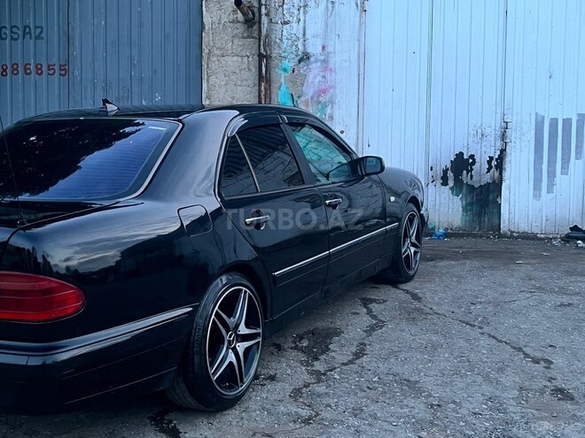 Mercedes E 280 1998, 304,000 km - 2.8 l - Bakı