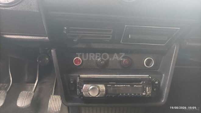 LADA (VAZ) 21011 1976, 300,000 km - 1.3 l - Naftalan
