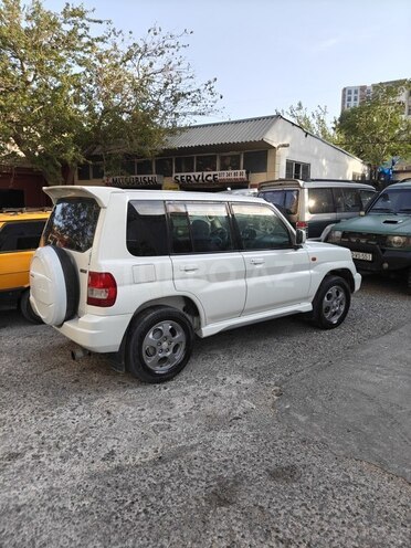 Mitsubishi Pajero io 2000, 326,200 km - 1.8 л - Bakı