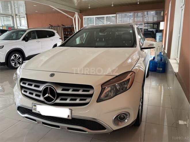 Mercedes GLA 250 4MATIC 2018, 192,000 km - 2.0 l - Bakı