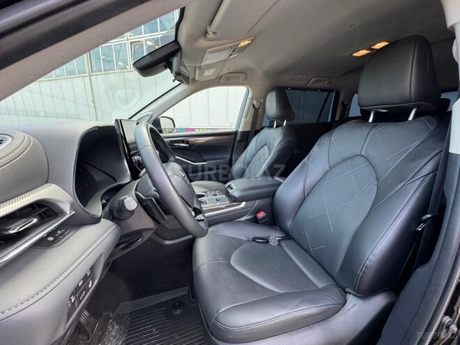 Toyota Highlander 2025, 23,000 km - 2.5 l - Bakı