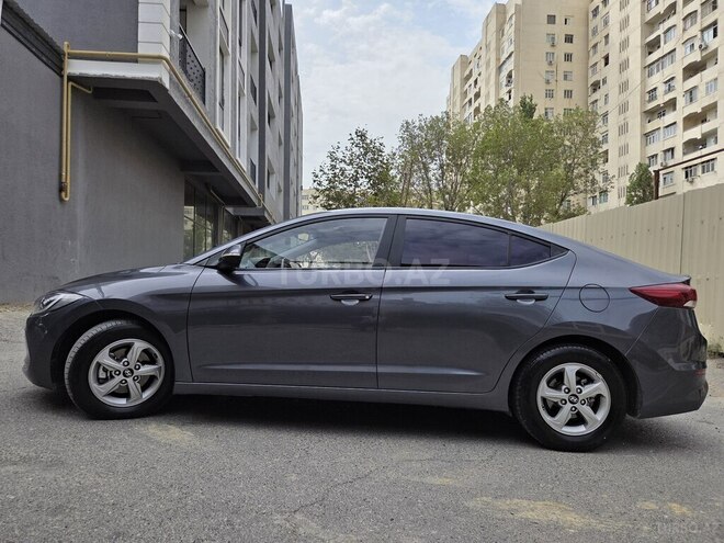 Hyundai Avante 2016, 240,000 km - 1.6 l - Bakı