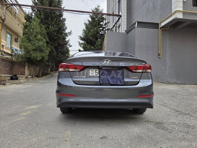 Hyundai Avante 2016, 240,000 km - 1.6 l - Bakı