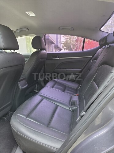 Hyundai Avante 2016, 240,000 km - 1.6 l - Bakı