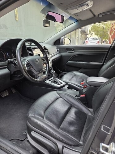 Hyundai Avante 2016, 240,000 km - 1.6 l - Bakı
