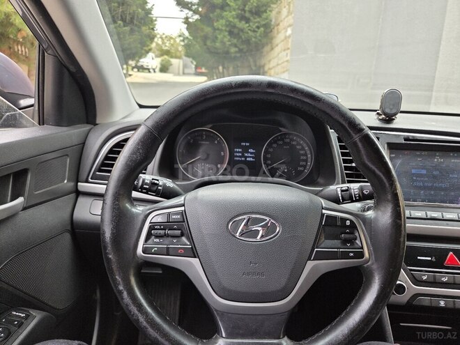 Hyundai Avante 2016, 240,000 km - 1.6 l - Bakı