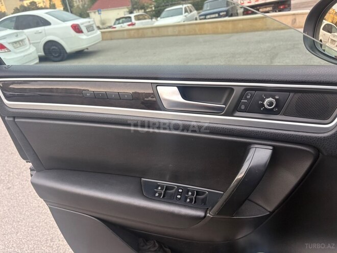 Volkswagen Touareg 2010, 241,000 km - 3.6 l - Bakı