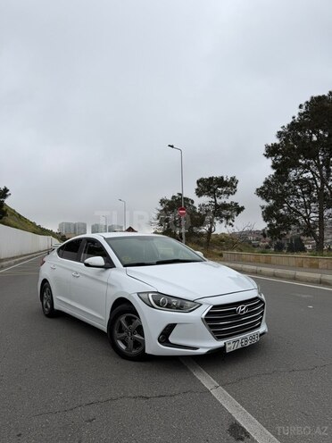 Hyundai Avante 2015, 245,000 km - 1.6 л - Bakı