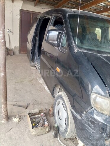 Hyundai H-1 1998, 100,000 km - 2.5 l - Salyan