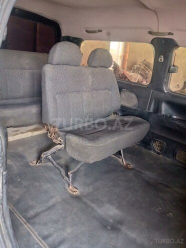 Hyundai H-1 1998, 100,000 km - 2.5 l - Salyan