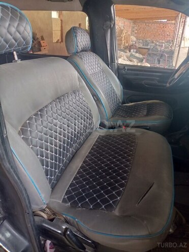 Hyundai H-1 1998, 100,000 km - 2.5 l - Salyan