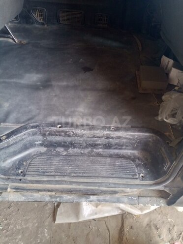 Hyundai H-1 1998, 100,000 km - 2.5 l - Salyan