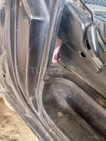 Hyundai H-1 1998, 100,000 km - 2.5 l - Salyan