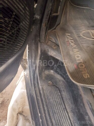 Hyundai H-1 1998, 100,000 km - 2.5 l - Salyan