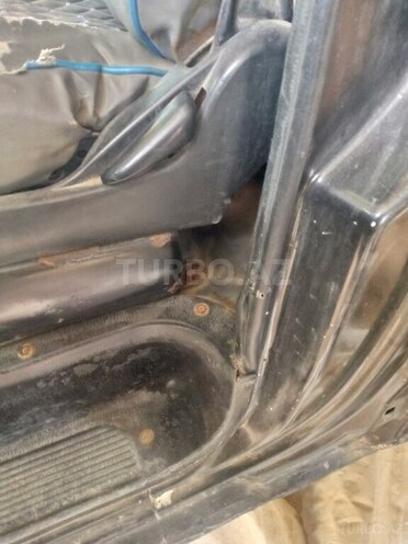 Hyundai H-1 1998, 100,000 km - 2.5 l - Salyan