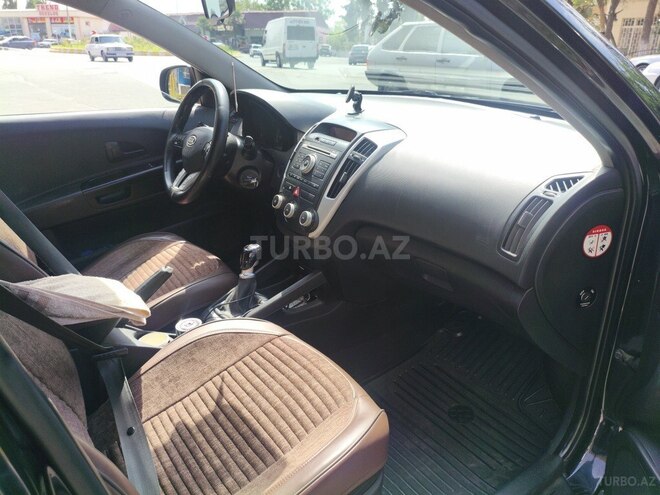 Kia  2009, 320,600 km - 1.6 l - Göyçay